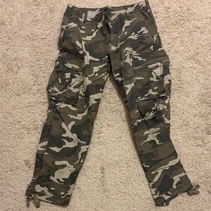 Old Navy Camouflage Cargo Pants